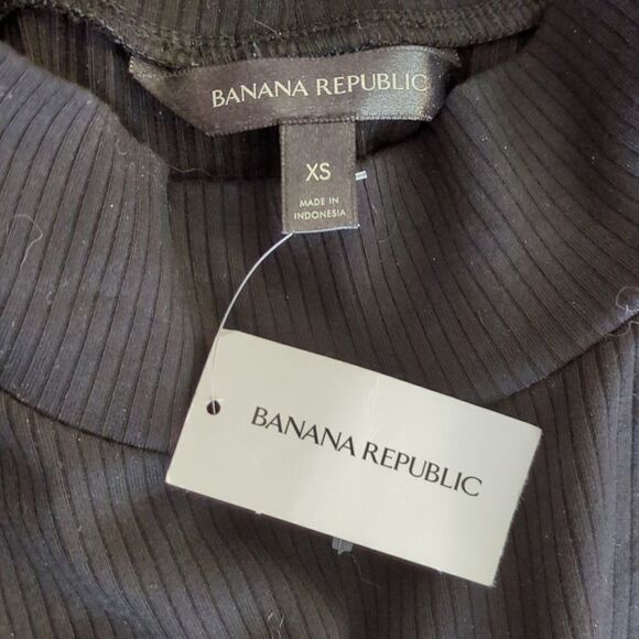 Banana Republic Ribbed Black Mock Neck Sweater - Picture 10 of 10